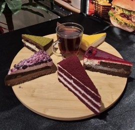 DİLİM PASTALAR+FİNCAN ÇAY